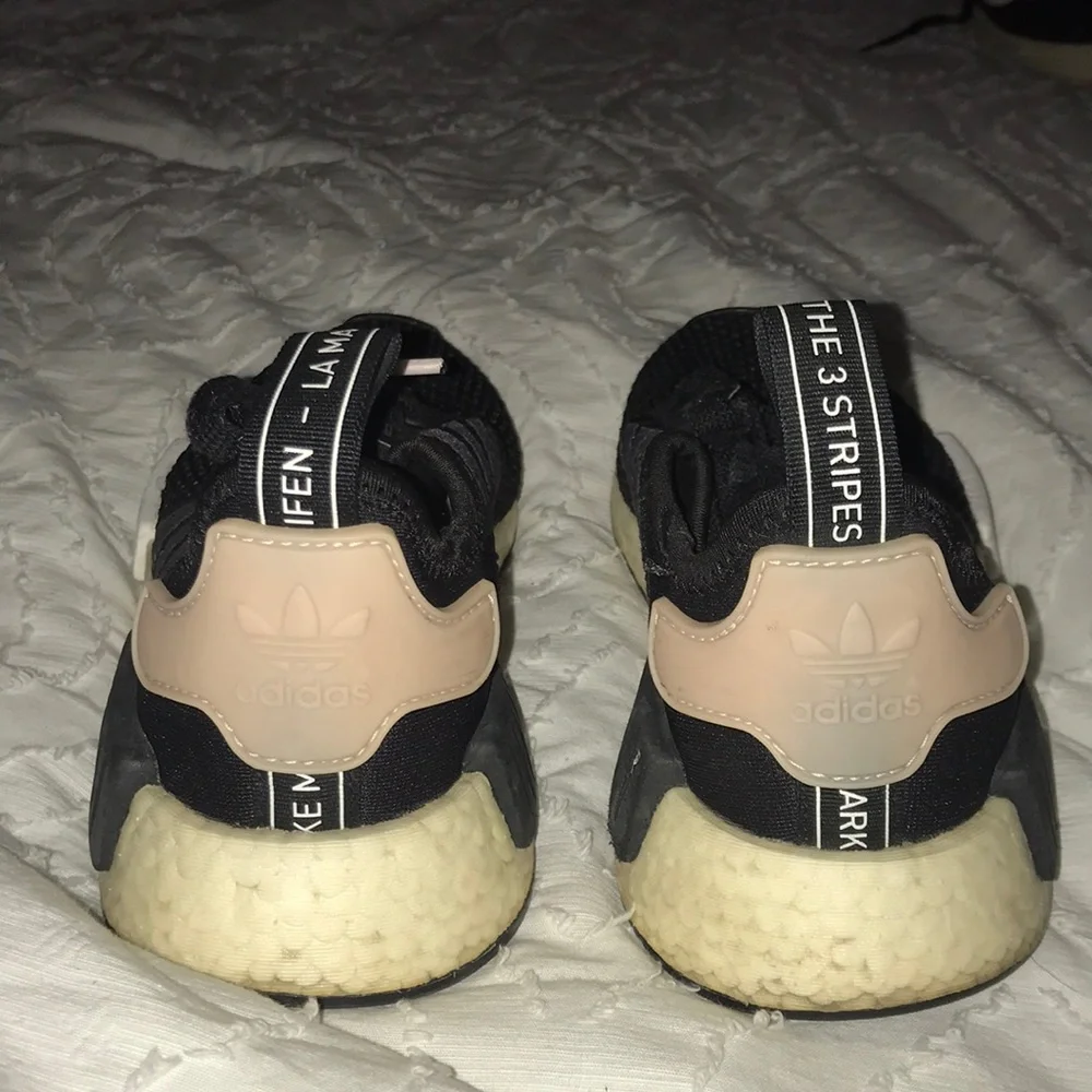 Adidas Boost - Picture 2 of 5